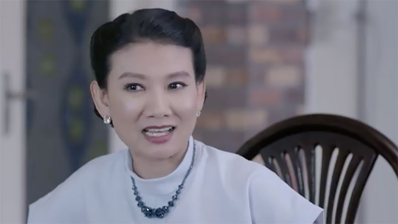 Lan Phương mắng thẳng mặt Hồng Đăng là đàn ông lưu manh, lừa đảo Lan Phương mắng thẳng mặt Hồng Đăng là đàn ông lưu manh, lừa đảo